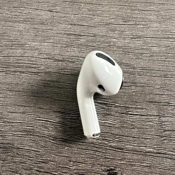 Apple AirPods Pro Earbud 1st Gen Replacement LEFT Ear Only